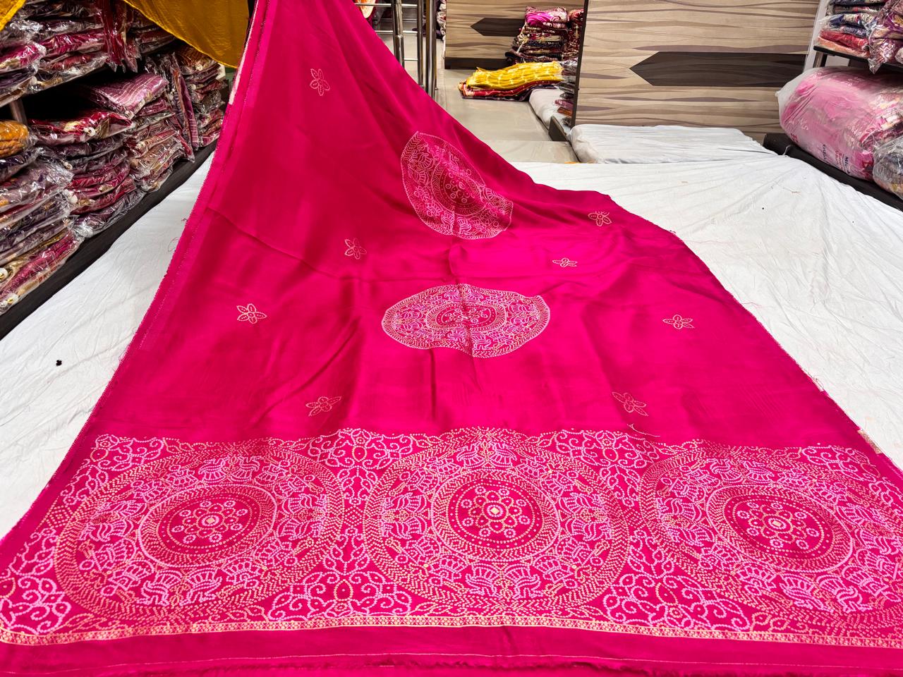 Pink Geometric Bandhani Saree