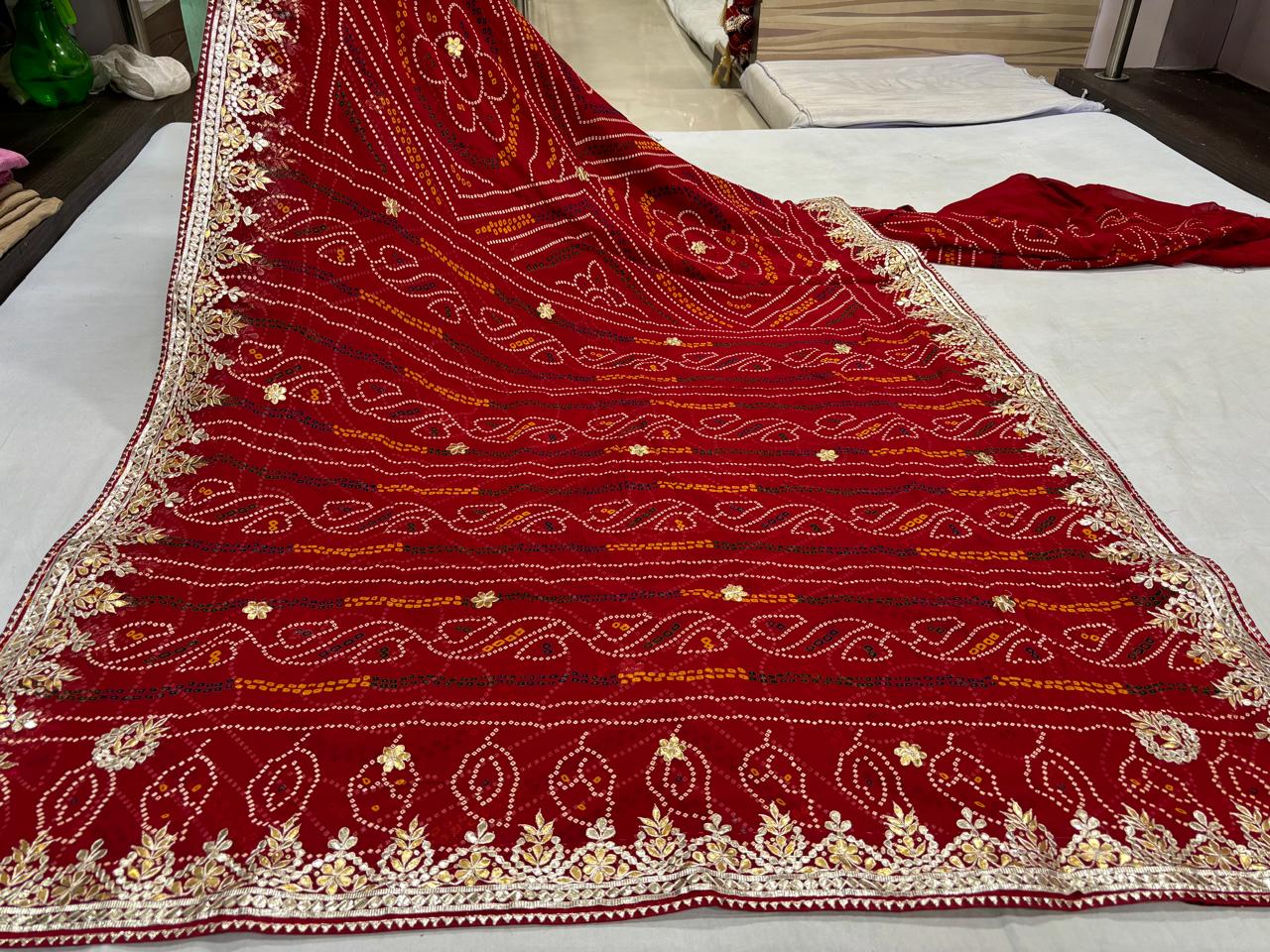 Working Gotta Patti Chunri