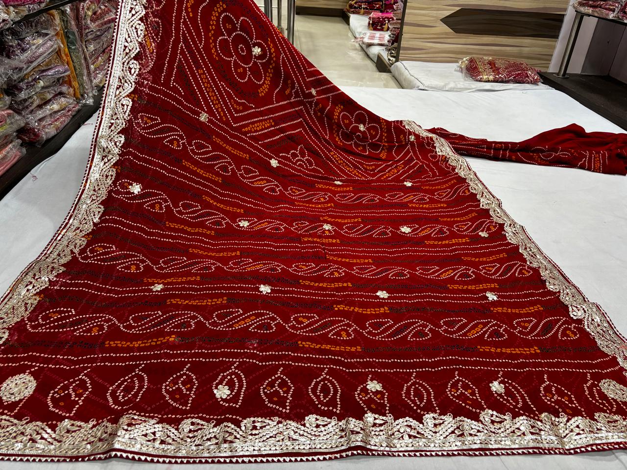 Working Gotta Patti Chunri