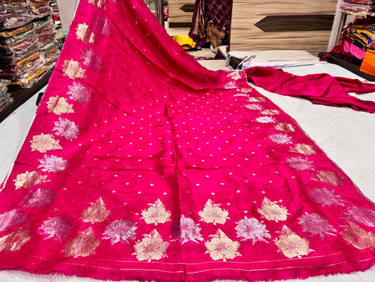 Pink Floral Motif Printed Saree