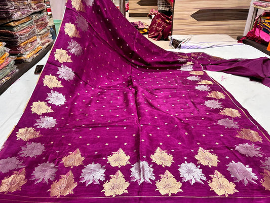 Magenta Floral Bandhani Saree